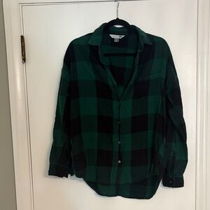 Old Navy Women’s Green and Black Checkered Shirt